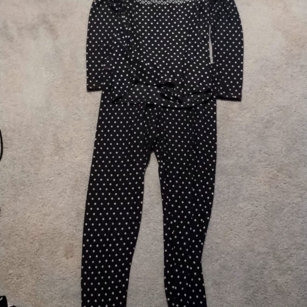 Pajama set - Picture 2 of 3